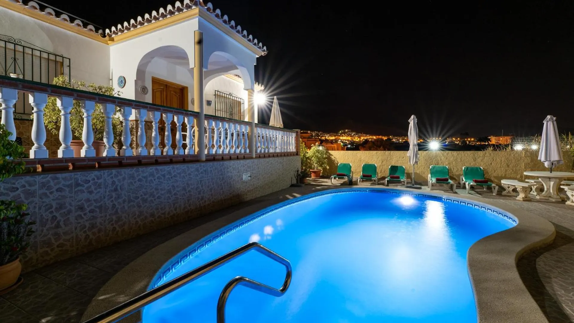 Villa Isabel By Casitas Select Nerja Spain